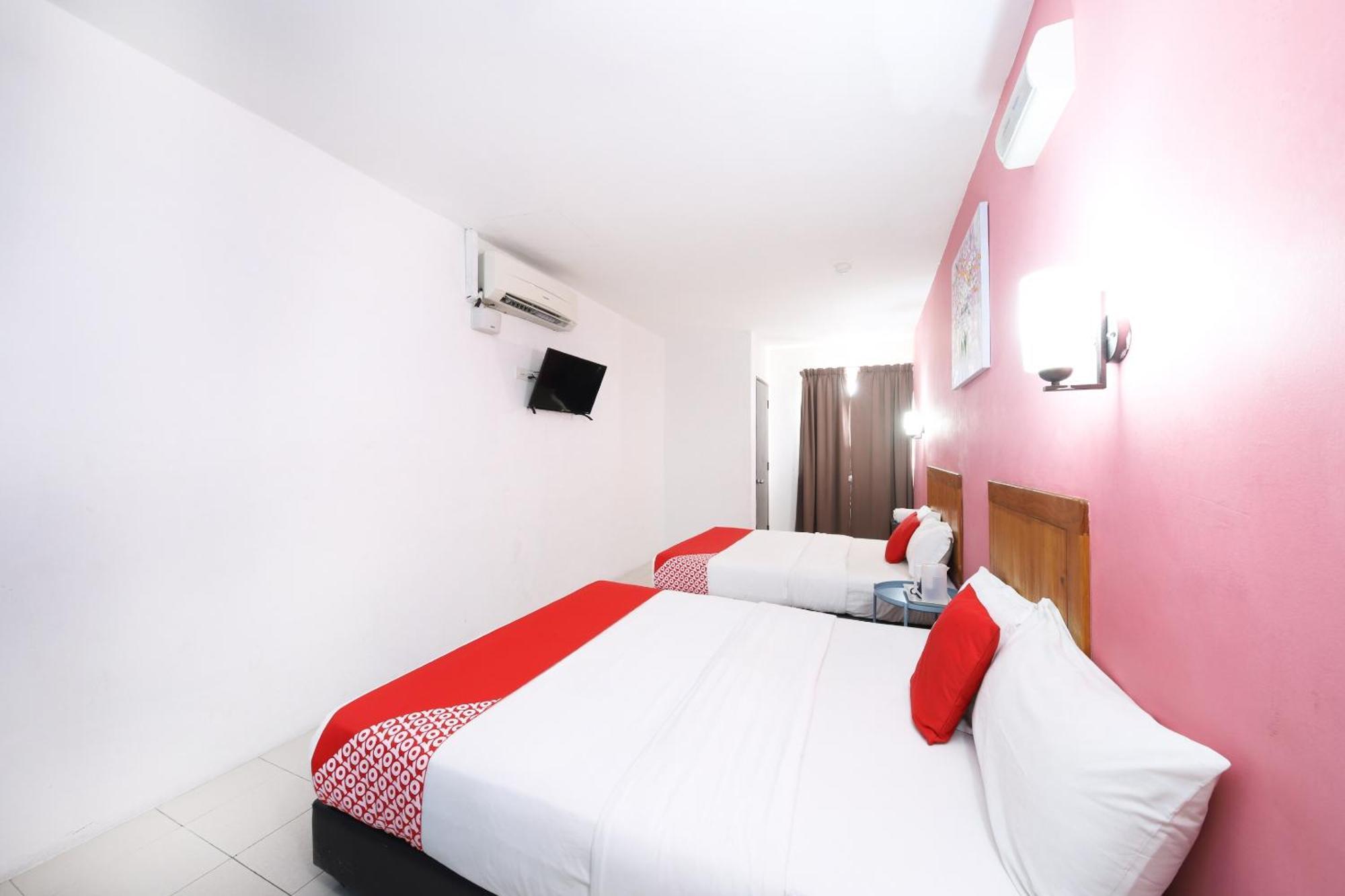 Super Oyo 502 Midah Inn Puchong Kültér fotó