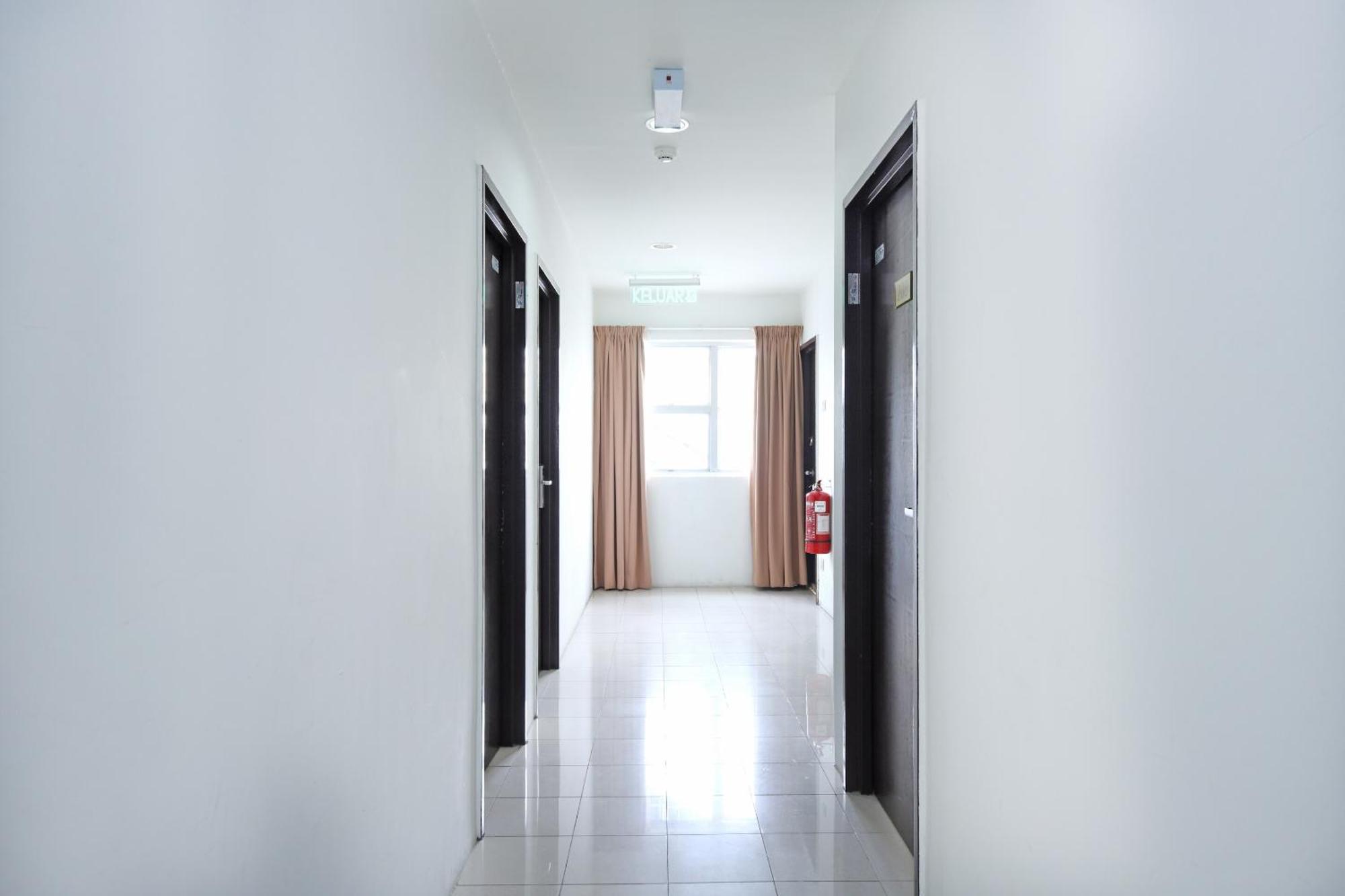 Super Oyo 502 Midah Inn Puchong Kültér fotó
