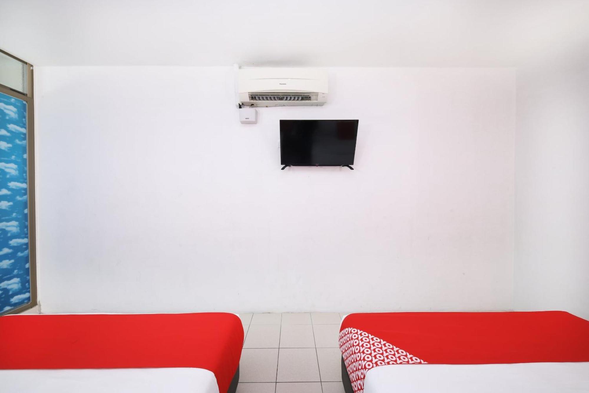 Super Oyo 502 Midah Inn Puchong Kültér fotó