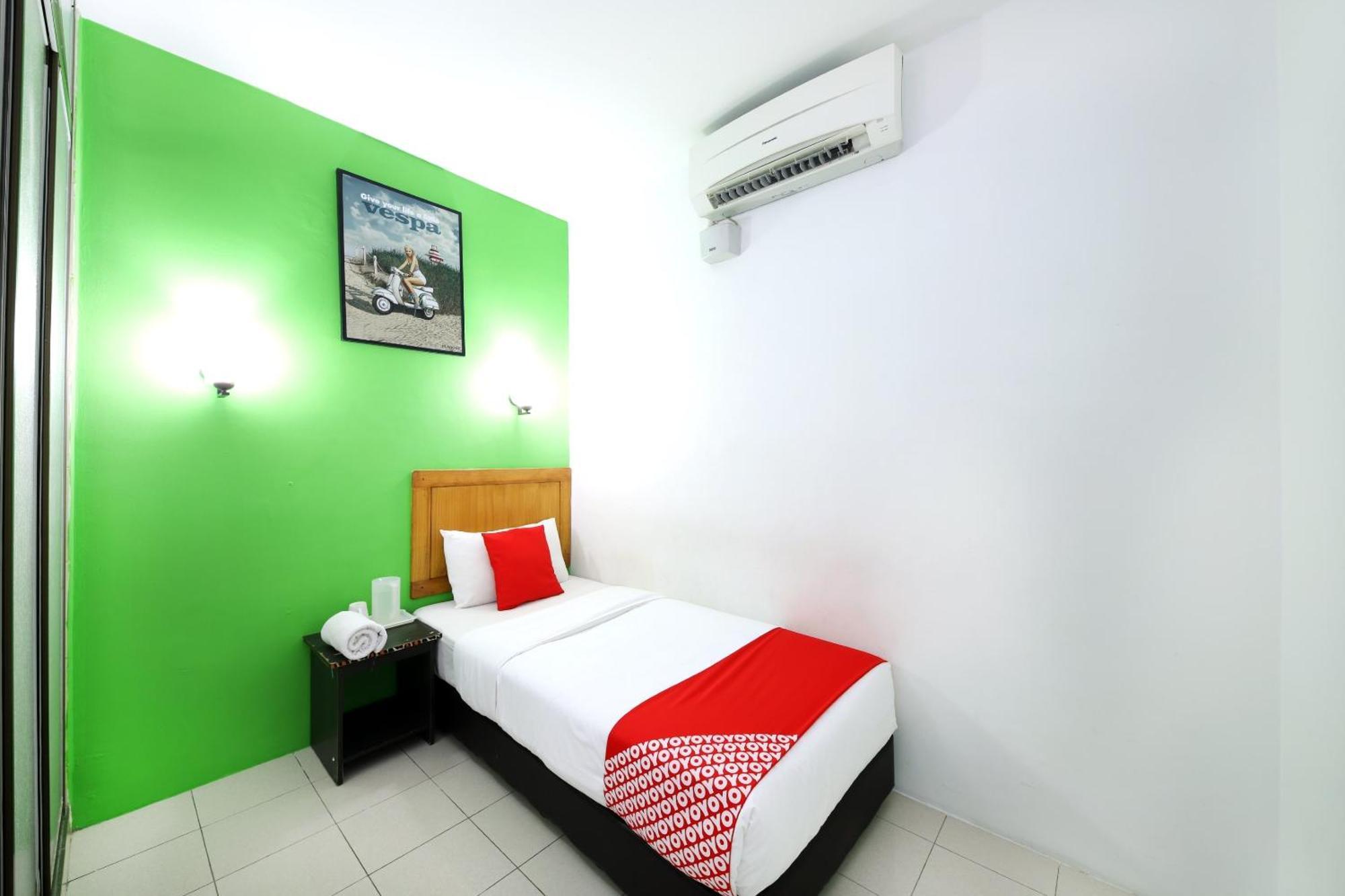 Super Oyo 502 Midah Inn Puchong Kültér fotó